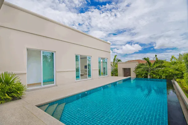Design moderne 3 Chambres 3 Salles de bain Grande piscine privée Maison - East Pattaya