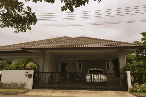 Brand new development 3 bedroom pool villa for sale - Hauy yai