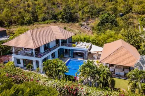 PHU MONTRA: Herausragende Poolvilla mit 5 Schlafzimmern