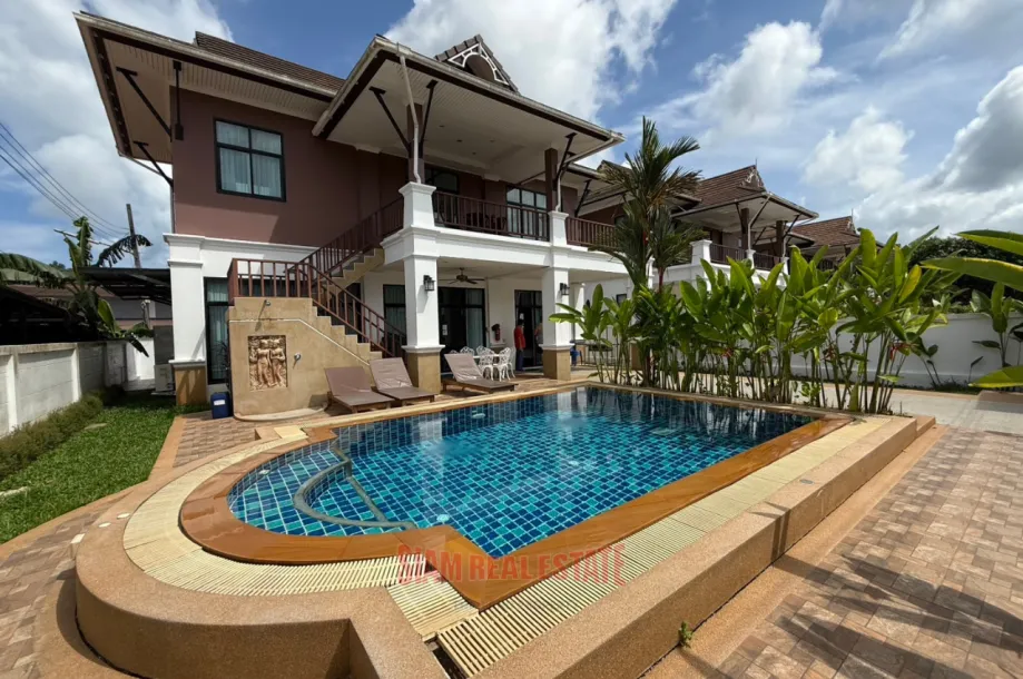 Grande e Spaziosa Casa Familiare con Quattro Camere da Letto in Vendita con Piscina Privata Vicino alla Spiaggia di Ao Nang