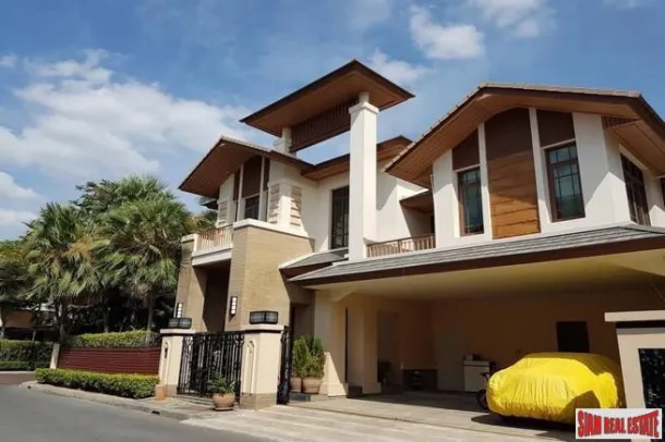 Prime Sukhumvit(@) Sansiri - Maison d'angle de luxe quatre chambres avec piscine privée dans un domaine sécurisé Sukhumvit 67