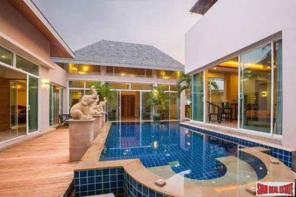 Spettacolare Villa con Cinque Camere da Letto e Piscina di Nuova Ristrutturazione - In Vendita a Rawai Phuket