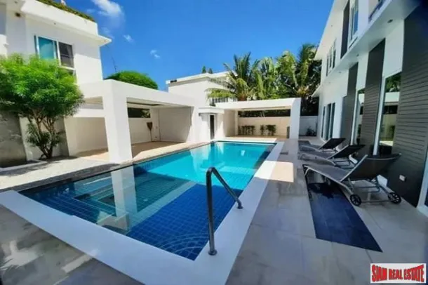 Palm Oasis Villas - Villa de Cinco Dormitorios con Piscina Privada en Venta a solo 3 km de la playa de Jomtien