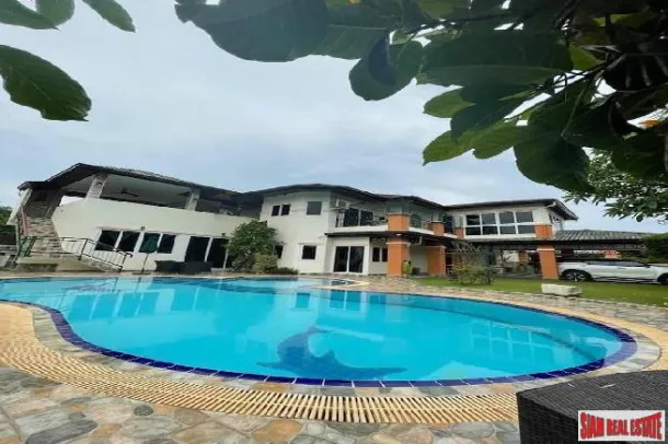 Casa familiar de 4 dormitorios en el lado este de Pattaya