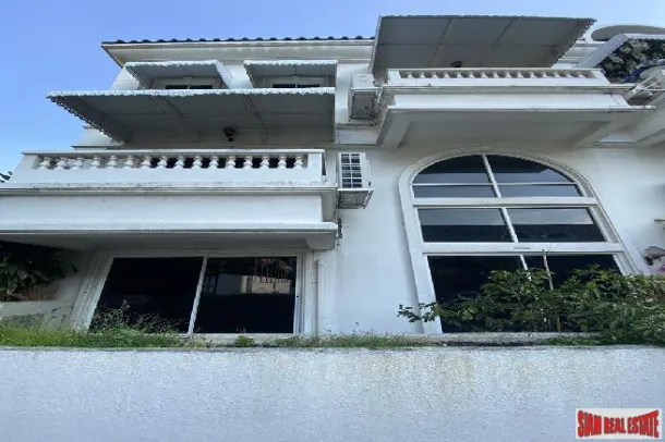 Kiarti Thanee City Mansion - Atemberaubendes 4-Schlafzimmer-Haus zum Verkauf in Asoke