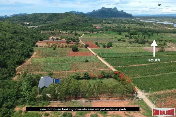 Villa avec piscine et grand terrain avec vue sur le coucher de soleil du parc national de Sam Roi Yot, Prachuap Khiri Khan