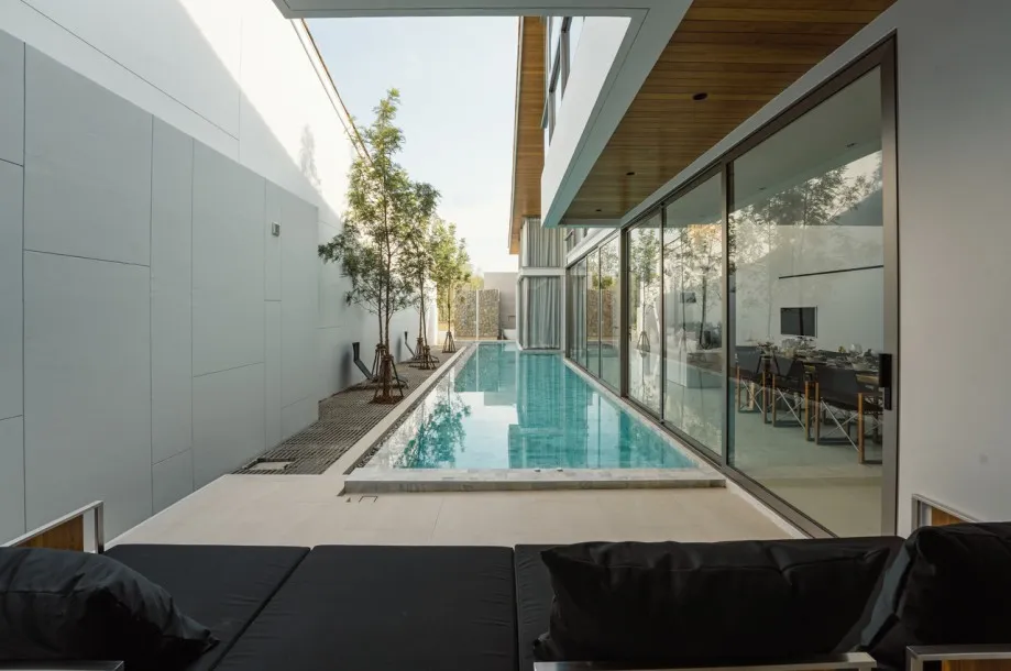 Neue exklusive Poolvillen mit 3, 4 & 5 Schlafzimmern zum Verkauf in Cherng Talay