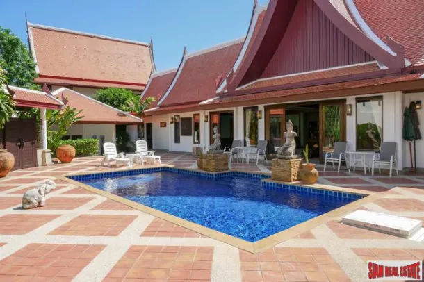 Sirinthara Villa - Extra Große Vierzimmer-Poolvilla im thailändischen Stil zum Verkauf in Rawai