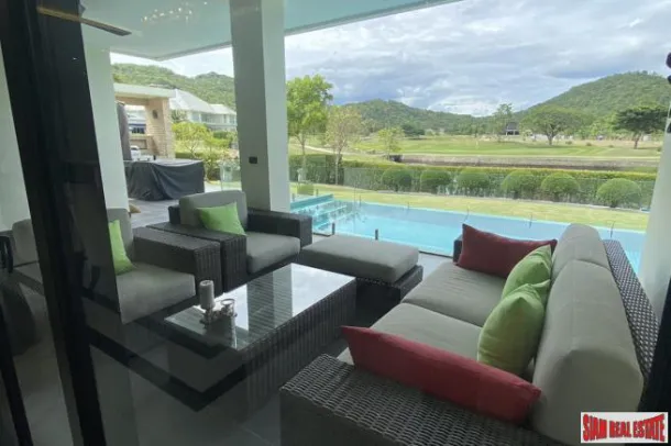 Black Mountain Resort - Fabuleuse villa avec piscine quatre chambres et vue sur le parcours de golf à vendre dans le nord de Hua Hin