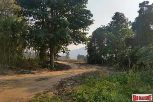 57 Rai (9,27 Ettari) di Terreno per Sviluppo Esclusivo di Lusso nella Parte Posteriore di Wat Huay Mongkol, Hua Hin