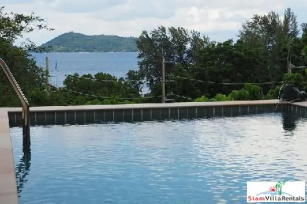 Nakatani Köyü - Kamala'da Deniz Manzaralı Kiralık Şık İki Yatak Odalı Ev