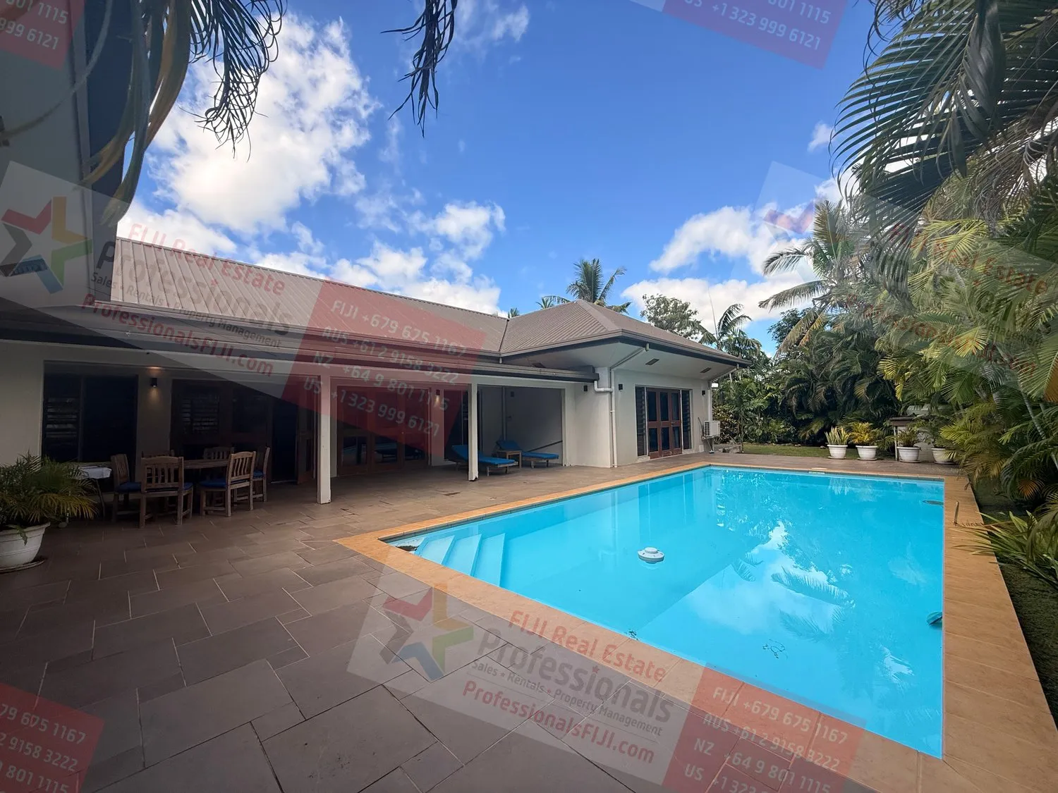 IMMEDIATELY FOR RENT: Luxurious Family Friendly 3-Bedroom Denarau Island Golf Retreat