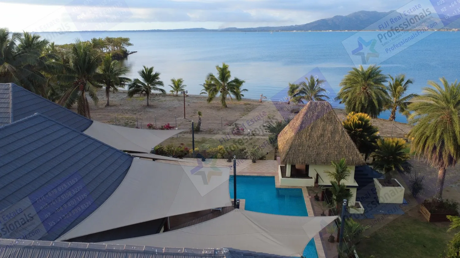 OPORTUNIDAD ESPECIAL DE ALQUILER EN FIJI: "VILLA PRIVADA FRENTE AL MAR DEL PROPIETARIO" DEL CLUB FIJI RESORT