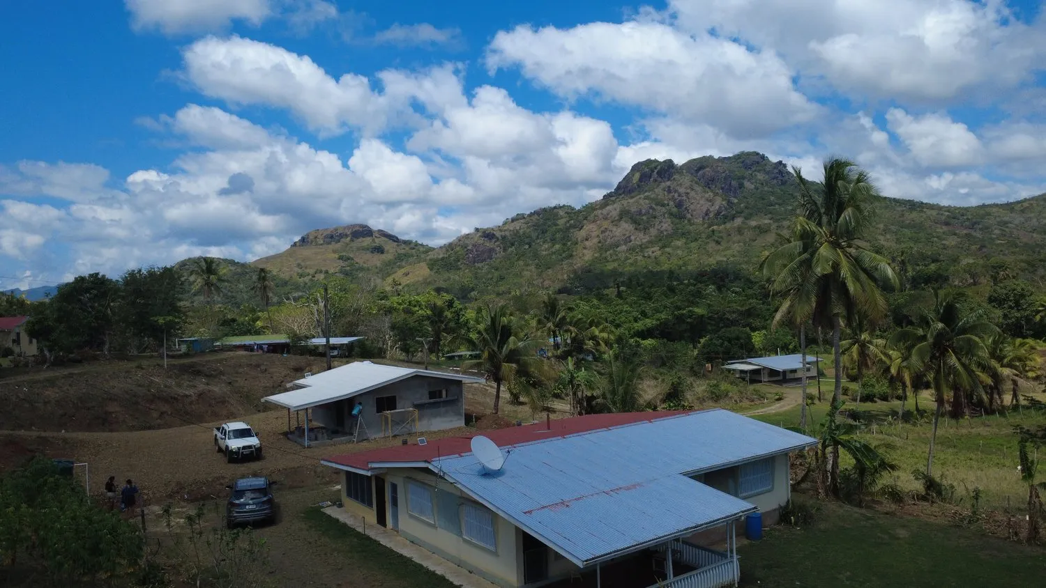 SPAZIOSA CASA FAMILIARE CON 5 CAMERE DA LETTO SU 1.601 M² – BULILEKA, LABASA