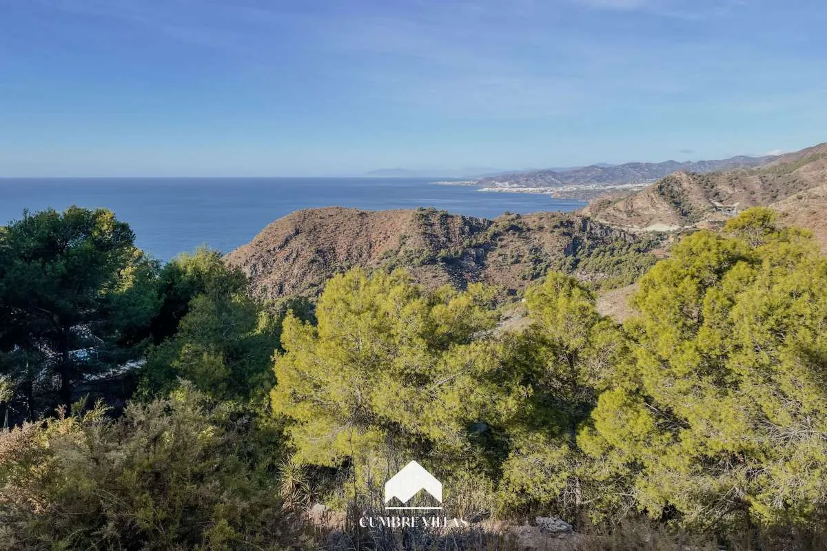 Land in La Herradura