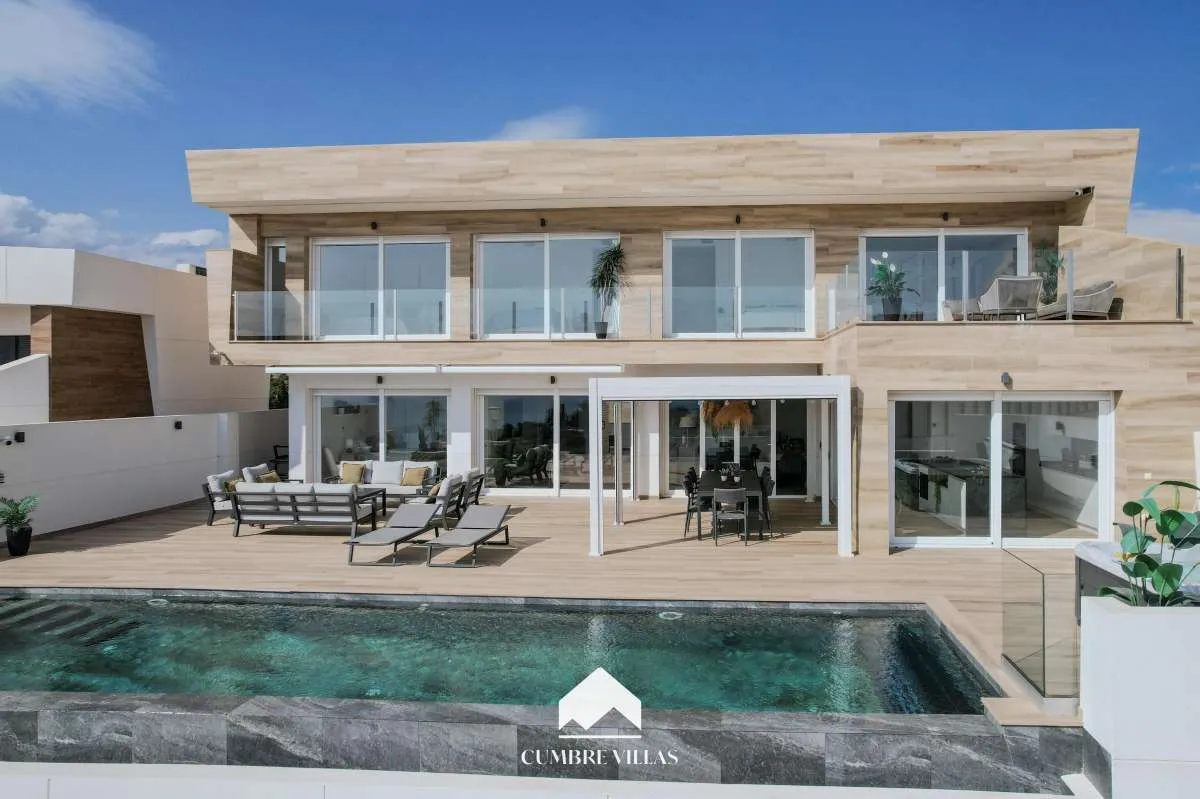 5 Bedroom Villa in La Herradura