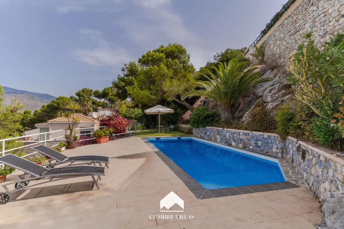 6 Bedroom Villa in La Herradura