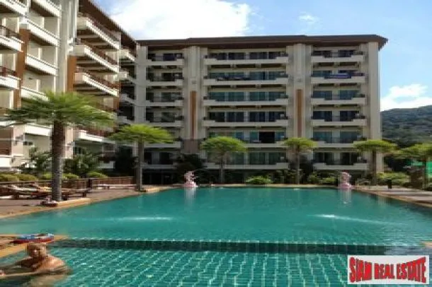 Phuket Villa Patong Condo - Heller & Luftiger Ein-Schlafzimmer-Wohnung in Zentral-Patong mit Gemeinschaftspool