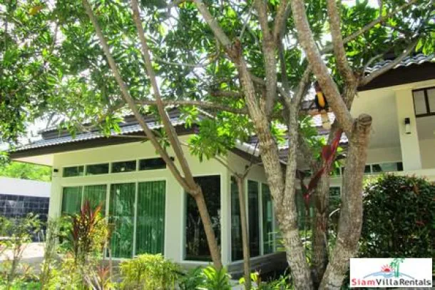 Villa Tropicale Moderna con Due Camere da Letto e Piscina in Affitto a Mission Hills