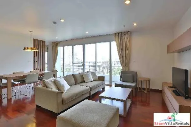 31 Residence - Impresionante Penthouse de 3 Dormitorios con Balcón Grande en Soi Sukhumvit 31