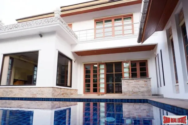 Piscina Privada y Casa de Cinco Dormitorios en Alquiler en Surin // Cerca de las Playas de Bangtao y Surin