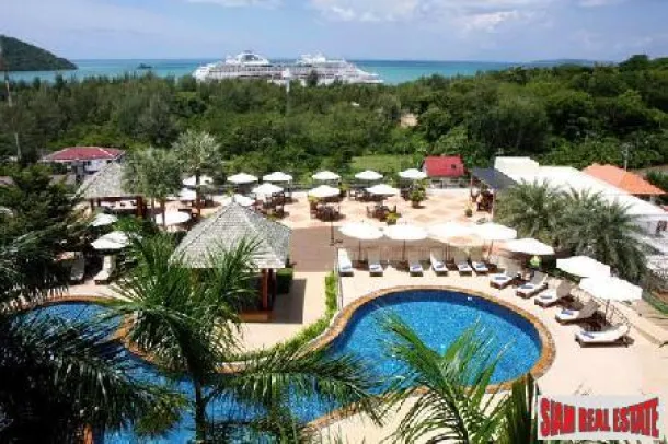 Condominio Contemporaneo con 2 Camere da Letto in Affitto, Piscina e Vista sull'Oceano a Cape Panwa, Phuket