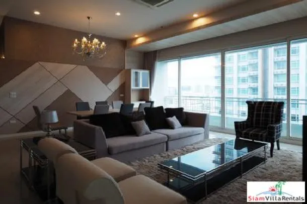 Circle Condominium - Belo e Grande Apartamento de 3 quartos @ 177 m² para Alugar em Phetchaburi