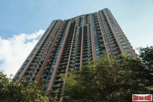 Villa Asoke - Luxueux duplex deux chambres à louer à Phetchaburi MRT.