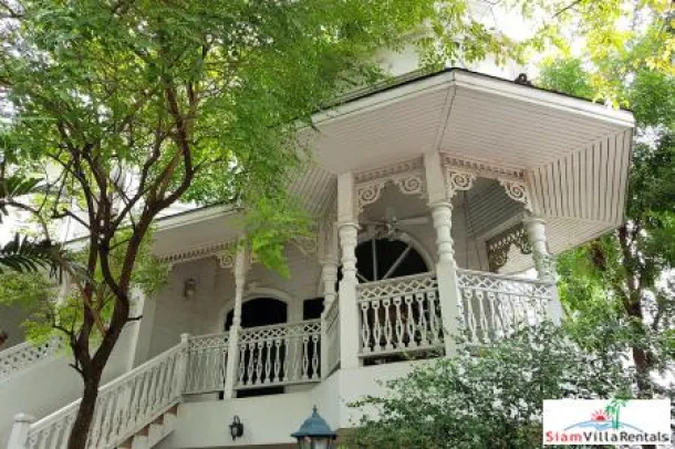 Fantasia Villa 2 - Casa Segura de Tres + Un Dormitorio en Alquiler en Bang Na