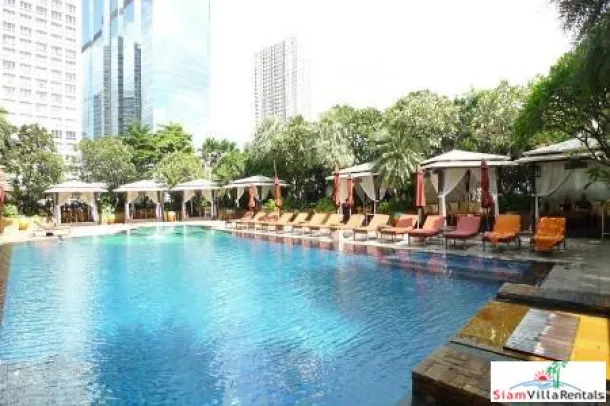 Sky Villas Sathorn - Si Lom'da Bu Bir + Çalışma Odalıda Şehir ve Havuz Manzarası
