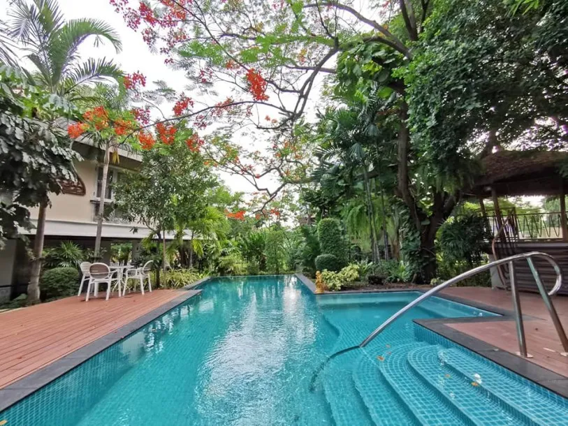 Maison de Luxe Exclusive dans un Complexe Privé à Louer, à Sathorn, Bangkok