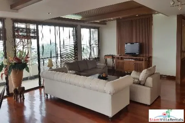 Neo Aree Sukhumvit 26 - Khlong Toei'de Kiralık Olağanüstü Çağdaş Dört Yatak Odalı Daire