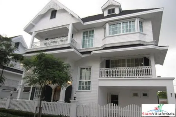 Fantasia Villa 3 - Alquiler de Villa Extra Grande de Tres Dormitorios y Conveniente para el Transporte en Bearing, Bangkok