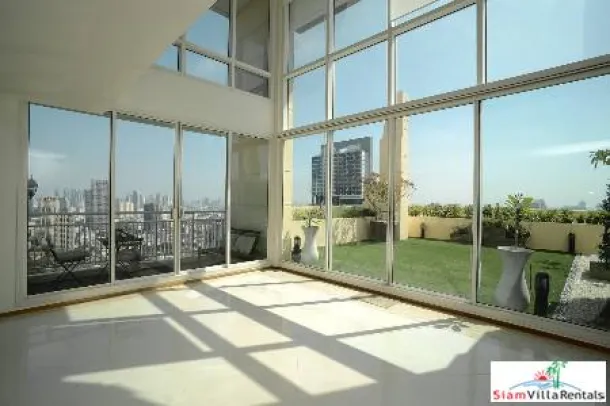 The Empire Place - Vues sur la rivière et la ville depuis ce duplex de trois chambres à louer à Sathorn