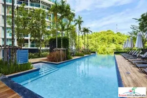 Condo 2 Chambres à la Base des Collines de Pratumnak, Pattaya Sud