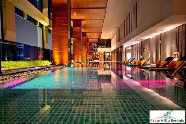 Maneeya Residencial - Condominio de Dos Dormitorios con Vistas a la Ciudad y Ubicación Conveniente en Lumphini