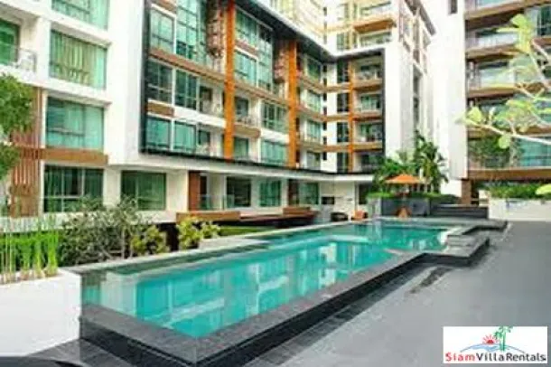 Dúplex moderno de 2-3 dormitorios (131 m²) en el corazón de Pattaya para alquiler a largo plazo