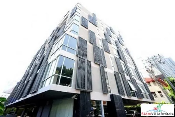 The Tempo Ruamrudee - Condominio Contemporáneo de Dos Dormitorios en Alquiler en Lumphini
