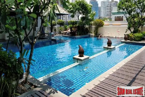The Prime 11 - Apartamento Soleado de Dos Dormitorios en Esquina en Alquiler en Sukhumvit 11
