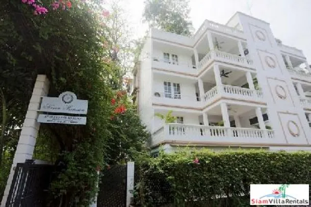 Navin Mansion - Ático Dúplex de 3 Dormitorios en un Bloque de Apartamentos Boutique de solo 8 Unidades en Terrenos Tropicales en Yan Nawa - Se Admiten Mascotas