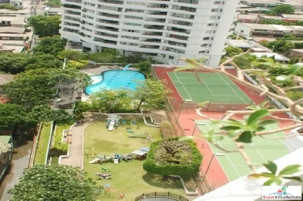 Saichol Mansion - Vistas para o rio a partir deste quarto de três quartos em Saphan Taksin