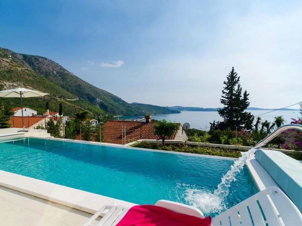 Dubrovnik'te 5 Yatak Odalı Villa