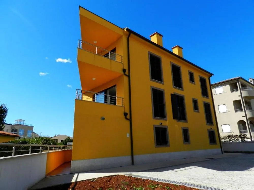 Autre de 6 chambres à Premantura