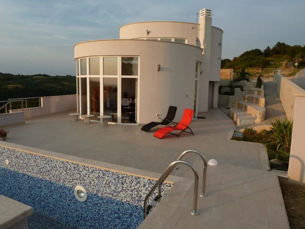 4-Schlafzimmer-Villa in Momjan, Buje