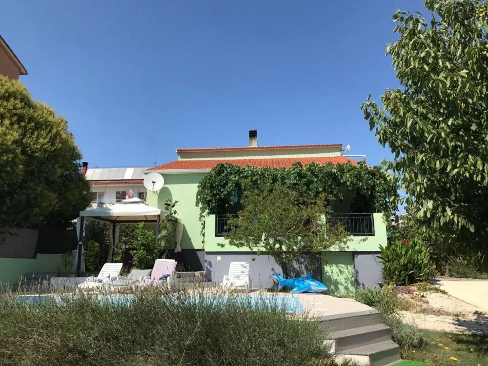 Villa de 4 Dormitorios en Busoler, Pula