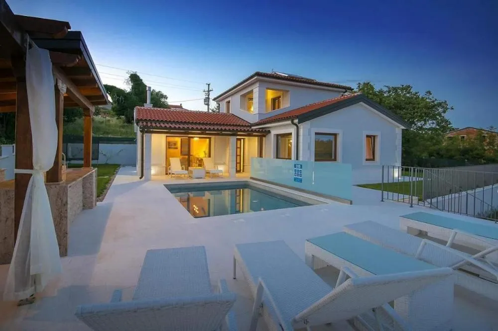Villa de 4 Dormitorios en Nova Vas, Brtonigla