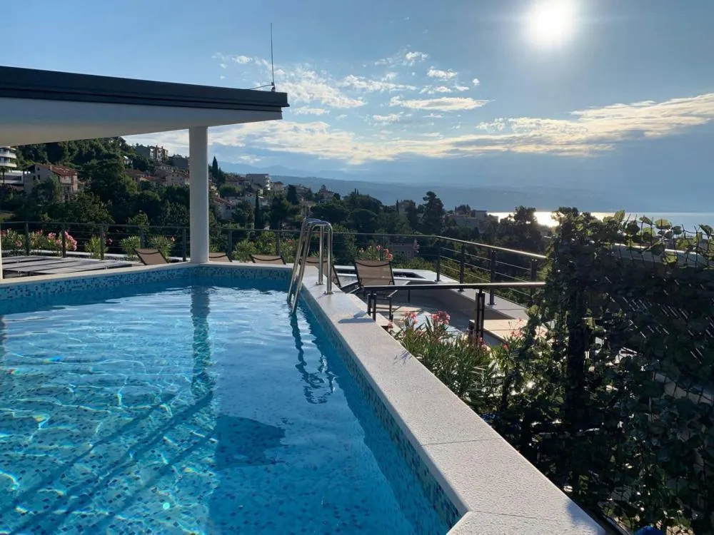 9 Quartos Outro em Opatija