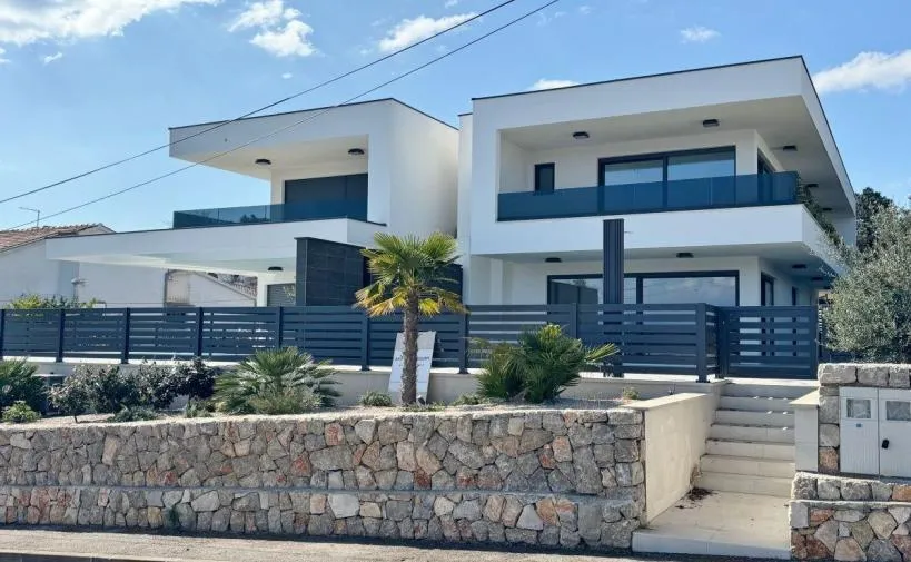 4-Schlafzimmer-Villa in Njivice, Omišalj