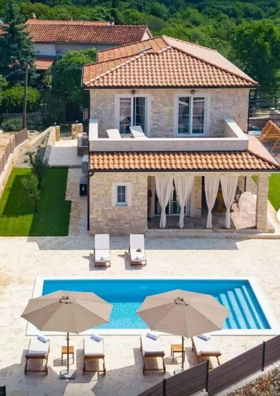 Villa de 4 Chambres à Dobrinj
