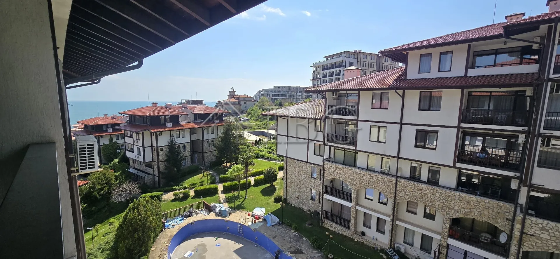 Satılık: Sveti Vlas, Etara 2'de 2 Yatak Odası ve 2 Banyo Bulunan Geniş Daire